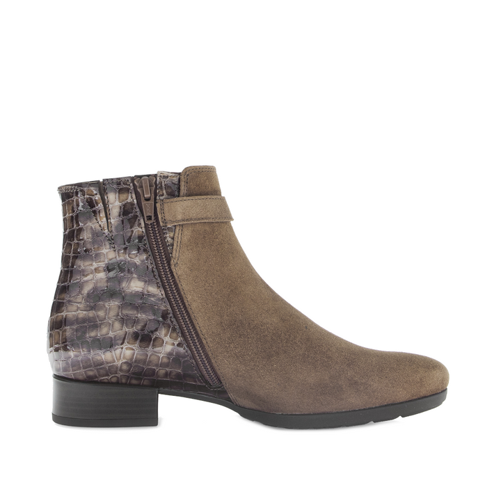 Gabor Enkellaarsjes 72.713.34 H Licht bruin